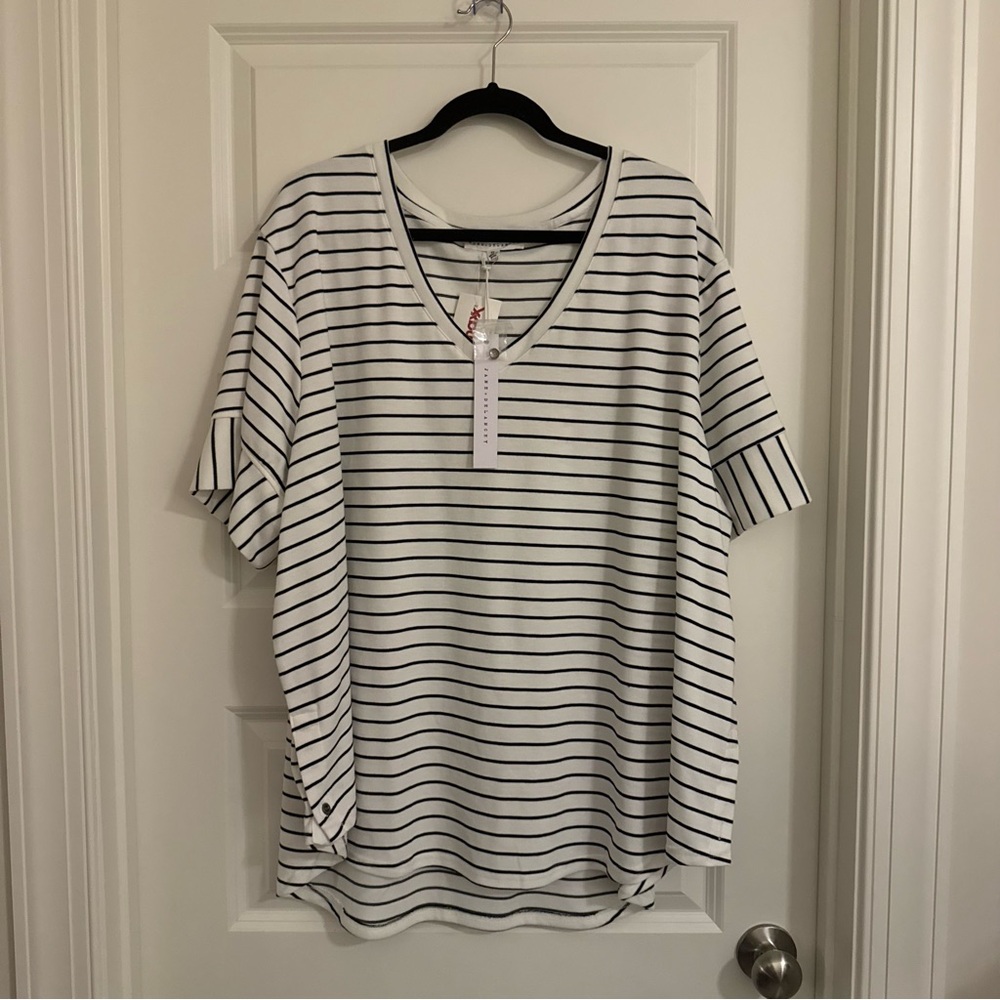 NWT Jane + Delancey Black and White Striped V-Neck Top